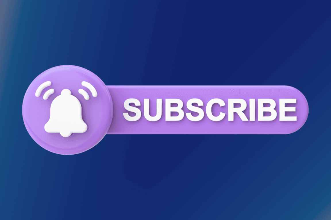 Creator monitoring OF subscriber tracking metrics on a growth dashboard
